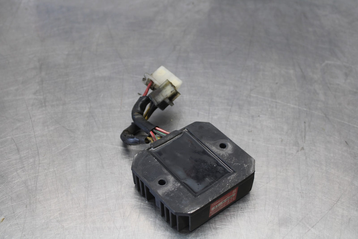84 HONDA INTERCEPTOR 1000 VF1000F RECTIFIER VOLTAGE REGULATOR BB878