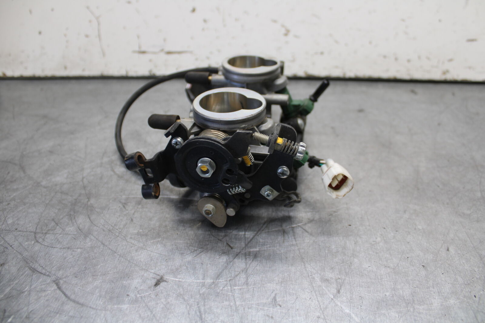 12-17 KAWASAKI ER-6N Z650 MAIN FUEL INJECTORS / THROTTLE BODIES BB709