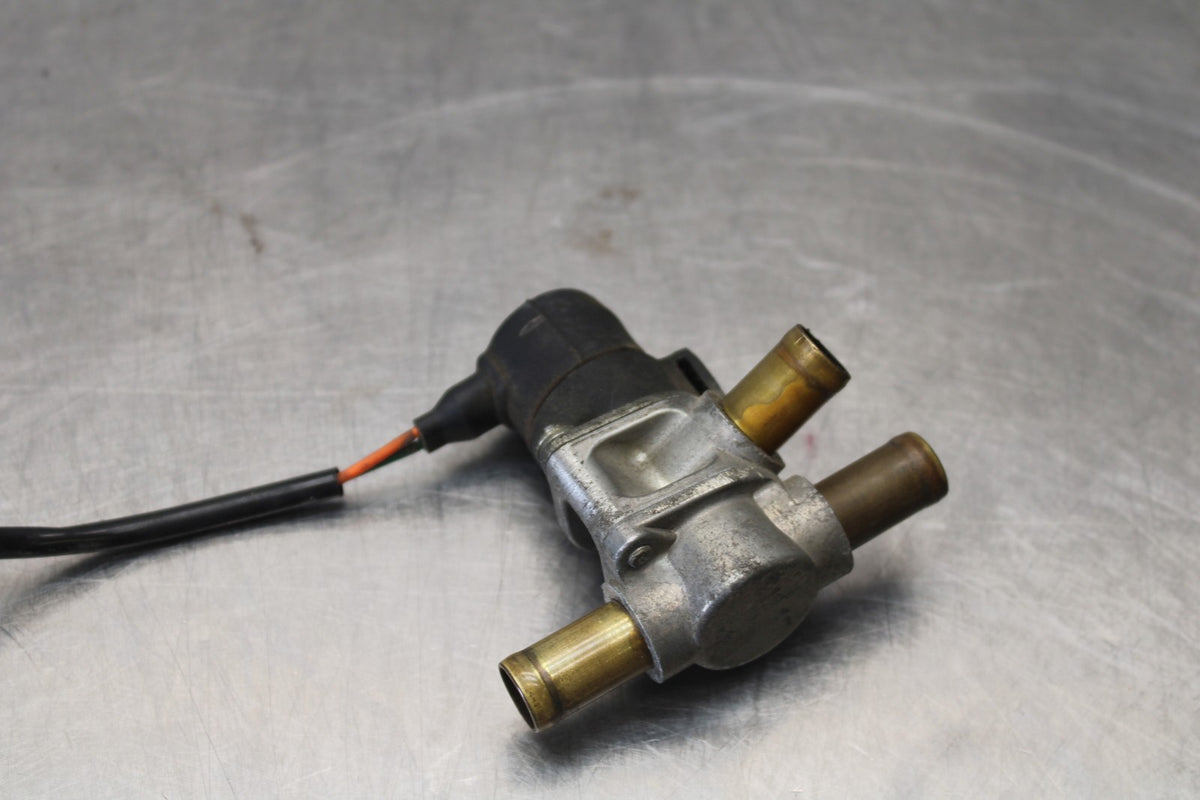 06-07 HONDA INTERCEPTOR 800 VFR800 AIR VALVE SOLENOID TOP ENGINE SENSOR BB917