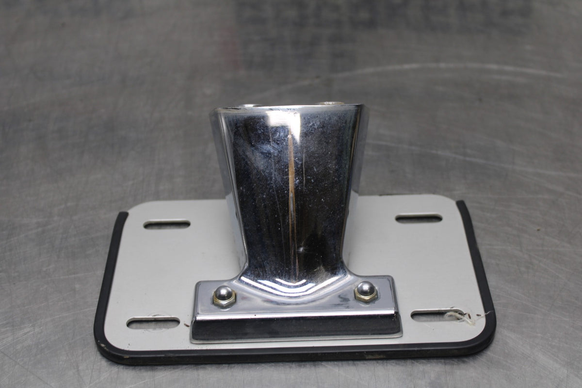 05-09 SUZUKI BOULEVARD C90 LICENSE PLATE BRACKET BB791