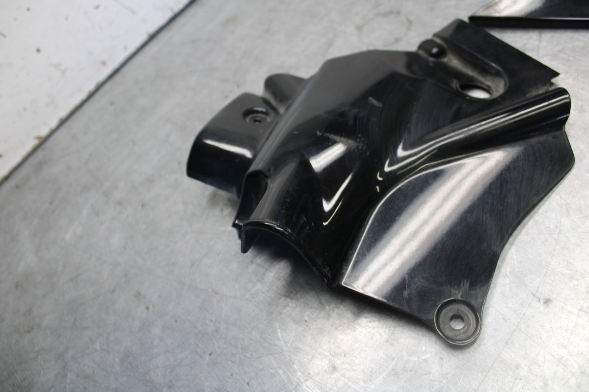 05-06 YAMAHA ROYAL STAR FRAME COVER COWL BB697