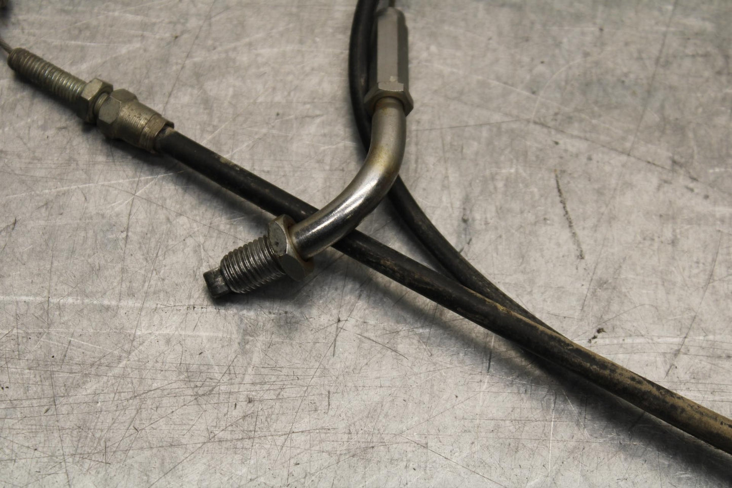 75 SUZUKI GT 550 CLUTCH THROTTLE BRAKECABLE LINE BB67