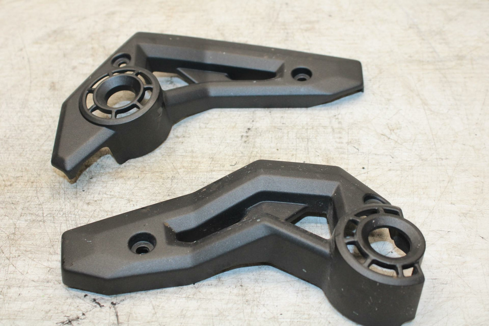 17-20 KAWASAKI NINJA 650 RIGHT LEFT REARSETS COVERS TRIM PAIR BB364