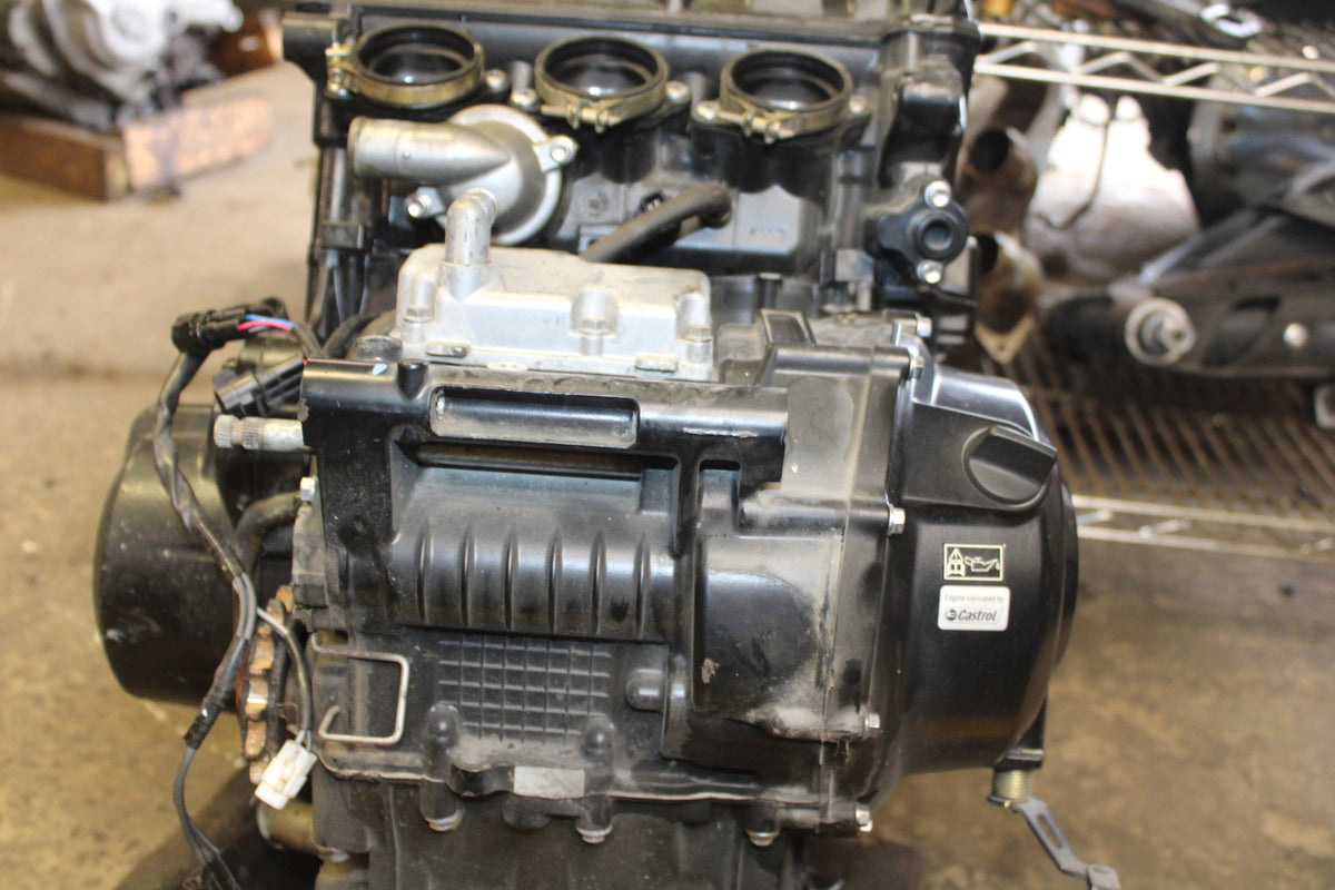 12 TRIUMPH STREET TRIPLE R ENGINE MOTOR BB914