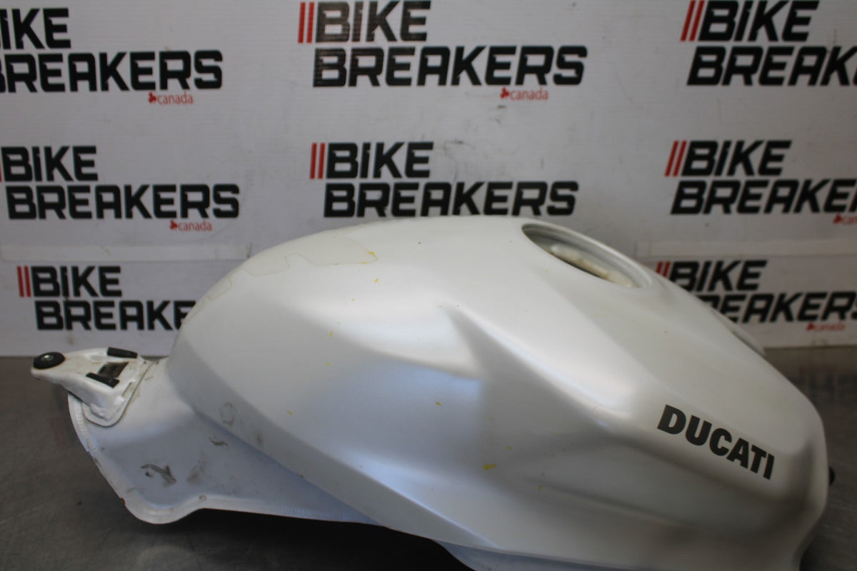 16 DUCATI 959 PANIGALE GAS TANK FUEL CELL PETROL RESERVOIR BB912