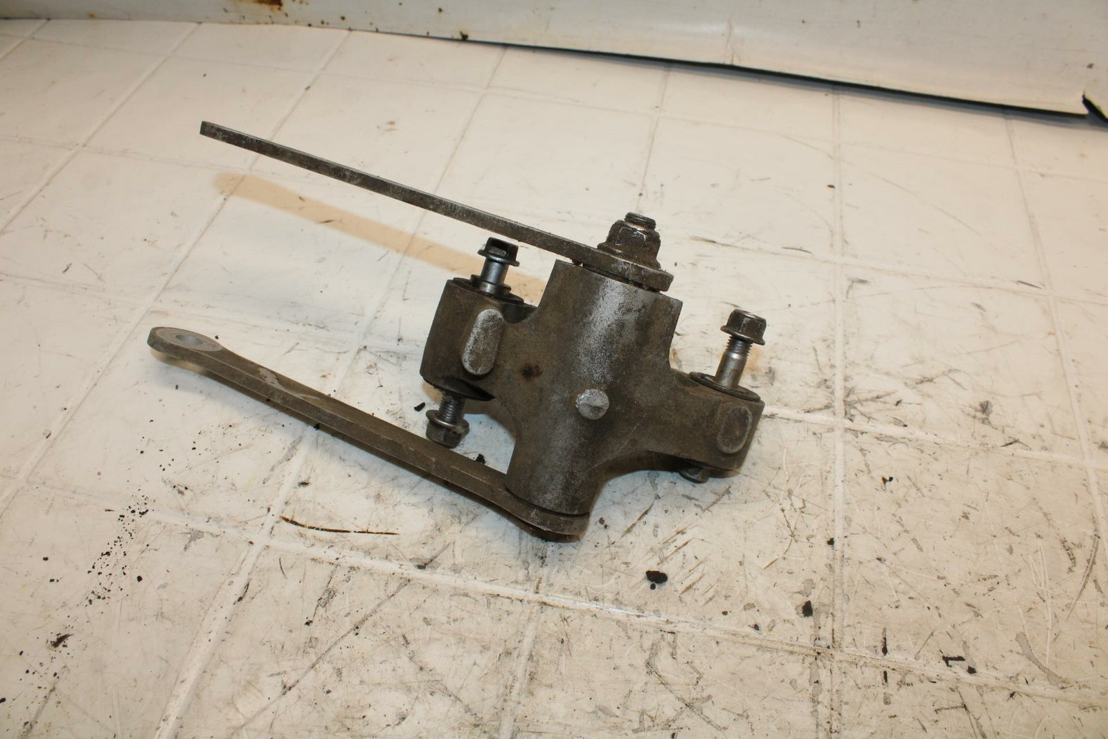 01 KAWASAKI NINJA ZX6R REAR DOGBONE SHOCK LINKAGE LINK BB25