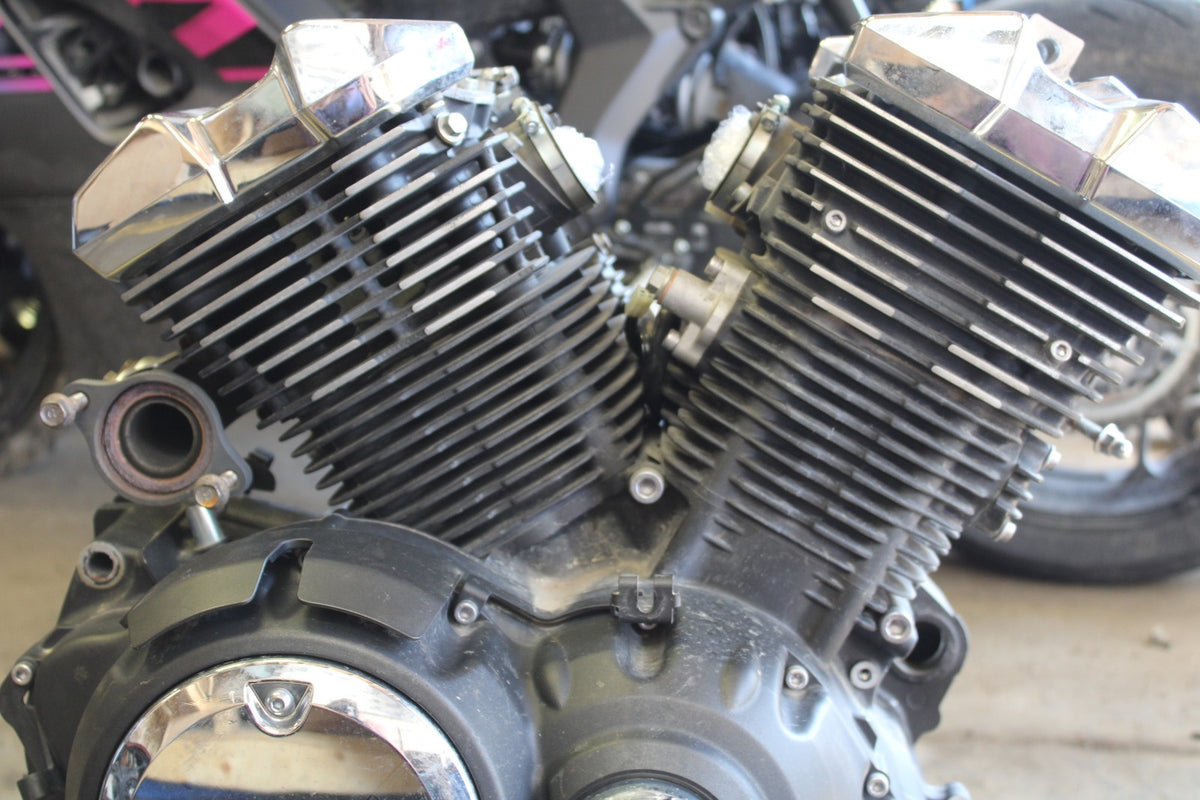 09 YAMAHA V STAR 950 ENGINE MOTOR BB172