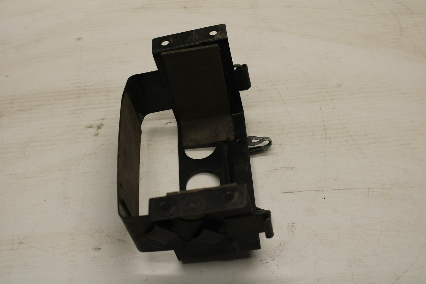 93-96 SUZUKI GSXR750W REAR BACK TAIL UNDERTAIL BATTERY TRAY BOX BB266