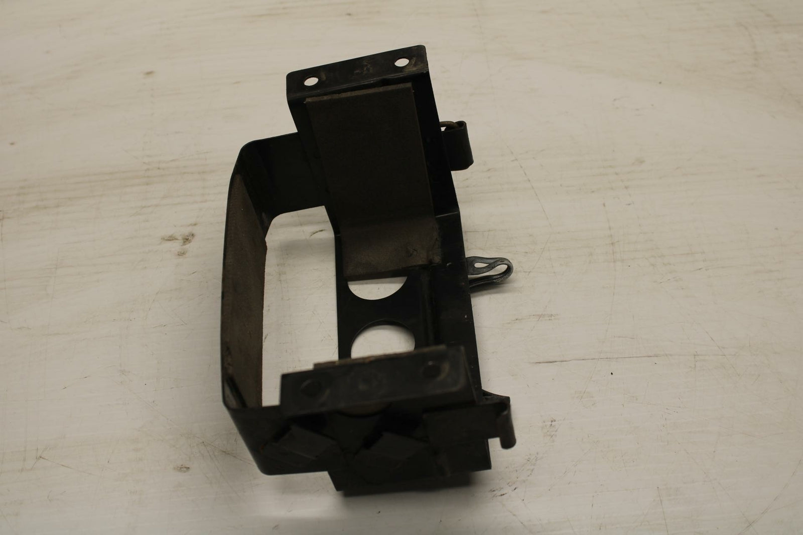 93-96 SUZUKI GSXR750W REAR BACK TAIL UNDERTAIL BATTERY TRAY BOX BB266
