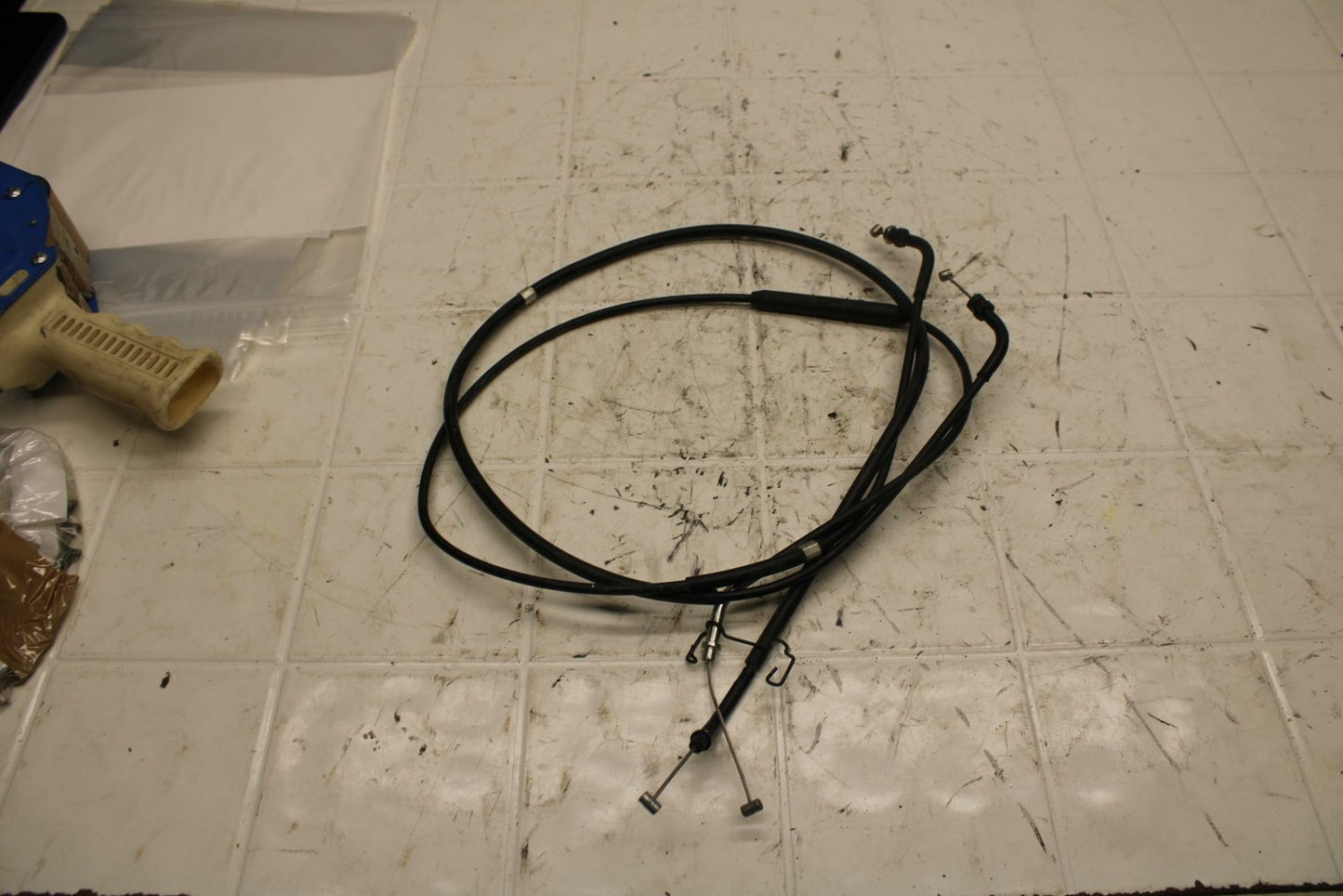 19-20 KAWASAKI NINJA ZX6R ZX636 EXHAUST VALVE SERVO MOTOR CABLES BB407