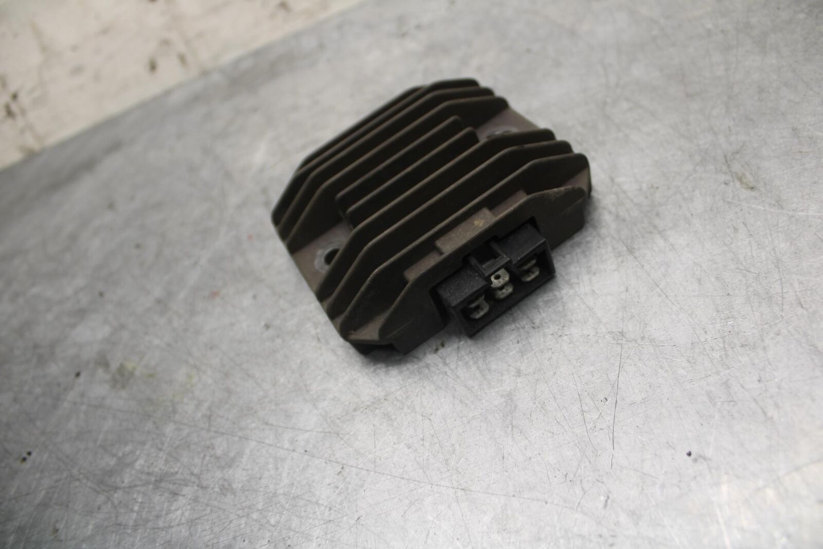 1996 Kawasaki Ninja 600R ZX600C RECTIFIER VOLTAGE REGULATOR BB35