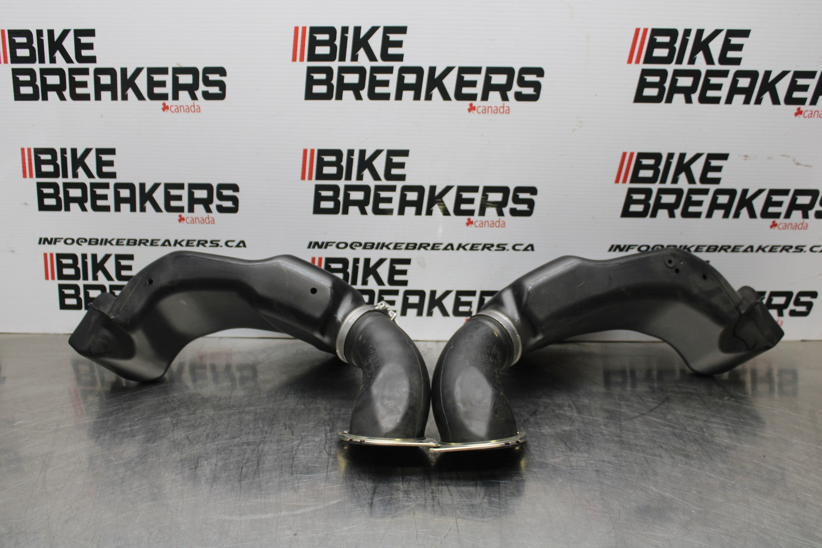 23-24 KAWASAKI NINJA ZX14R NEW!! RIGHT LEFT AIR INTAKE DUCTS BB764