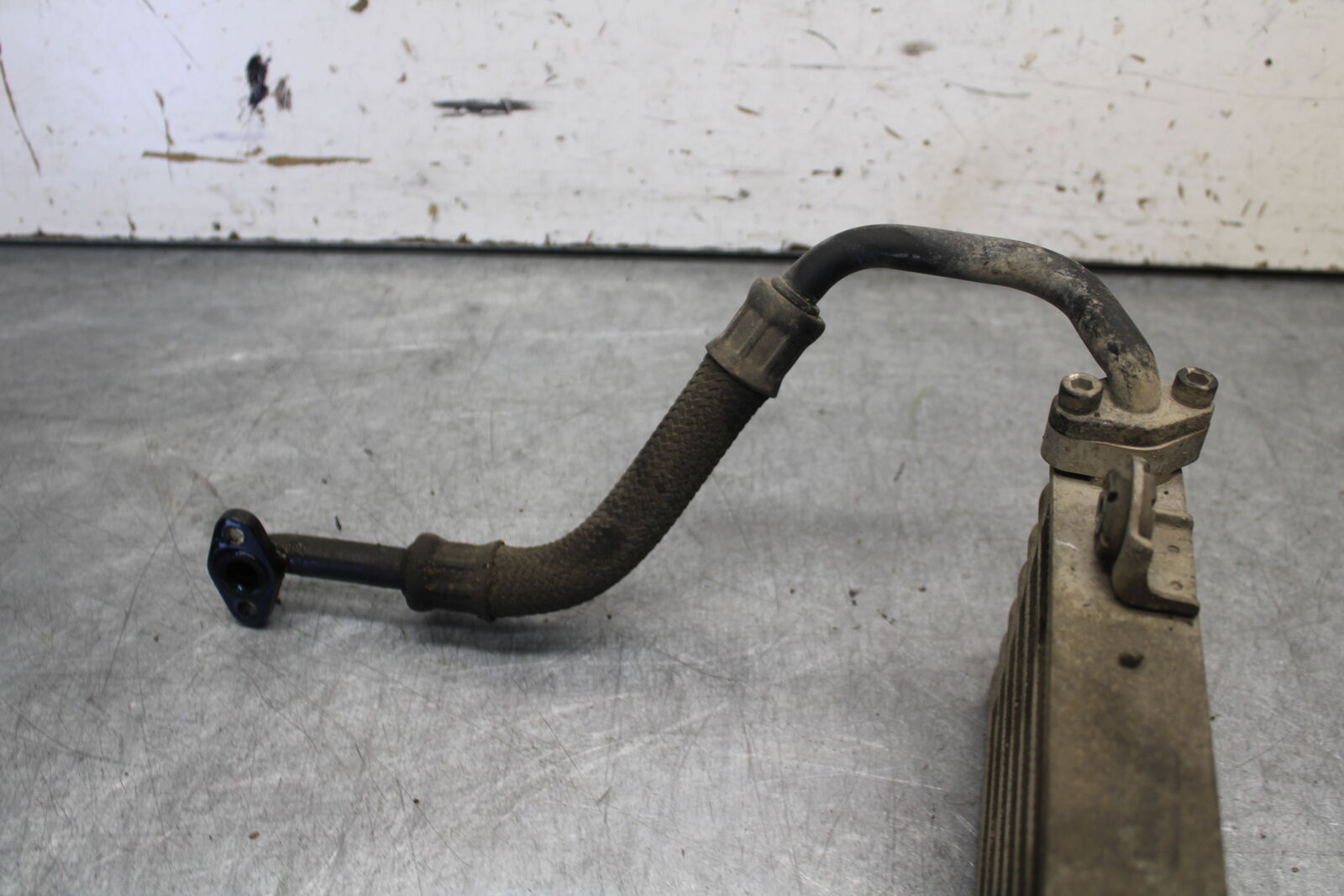 05-06 SUZUKI GSXR1000 ENGINE MOTOR OIL COOLER BB663