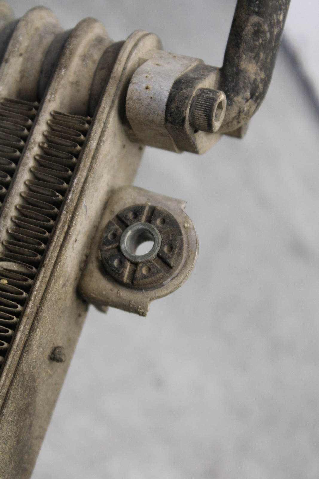 05-06 SUZUKI GSXR1000 ENGINE MOTOR OIL COOLER BB663