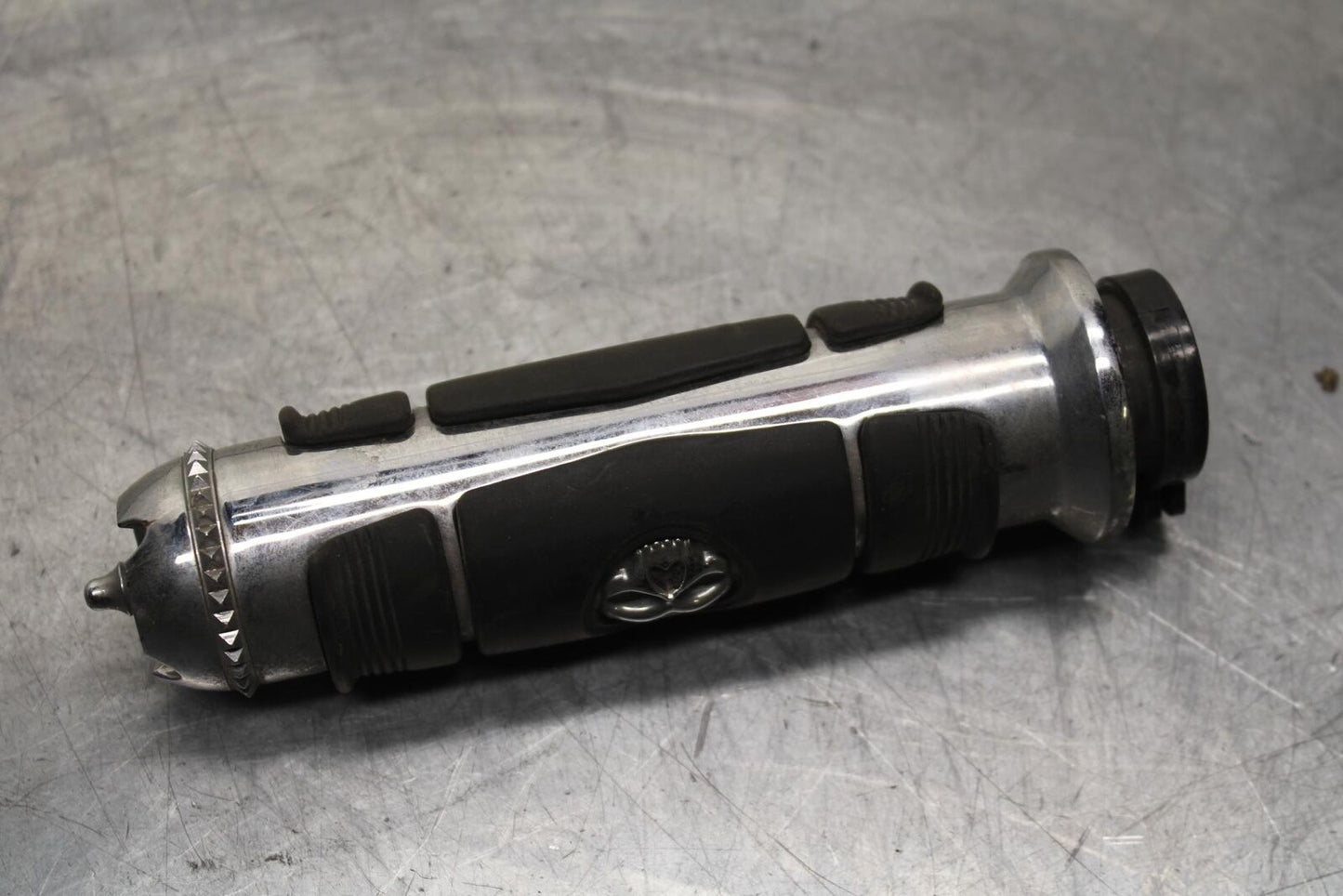 03-08 KAWASAKI VULCAN 1600 RIGHT THROTTLE GRIP BB616