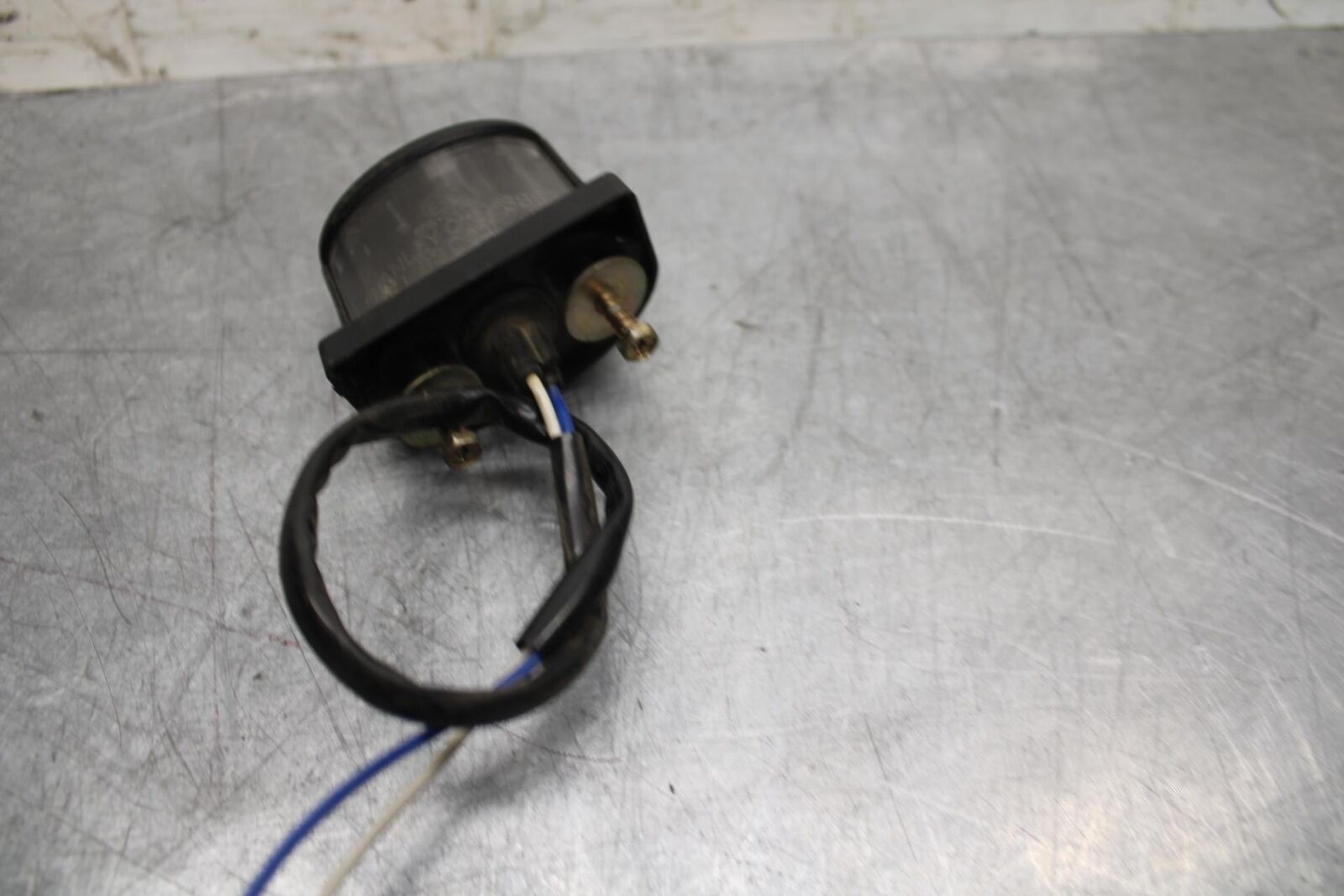 03-06 KAWASAKI Z1000 LICENSE PLATE LIGHT BB487