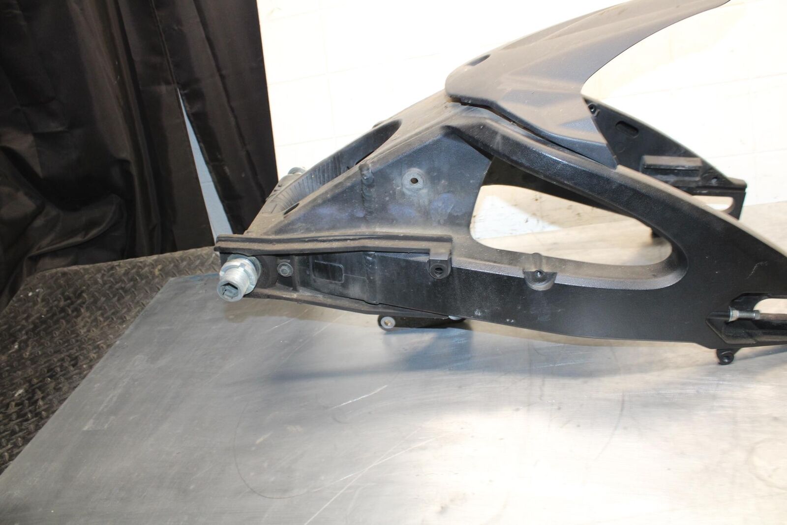 11-21 SUZUKI GSXR750 REAR SWINGARM BACK SUSPENSION SWING ARM BB486