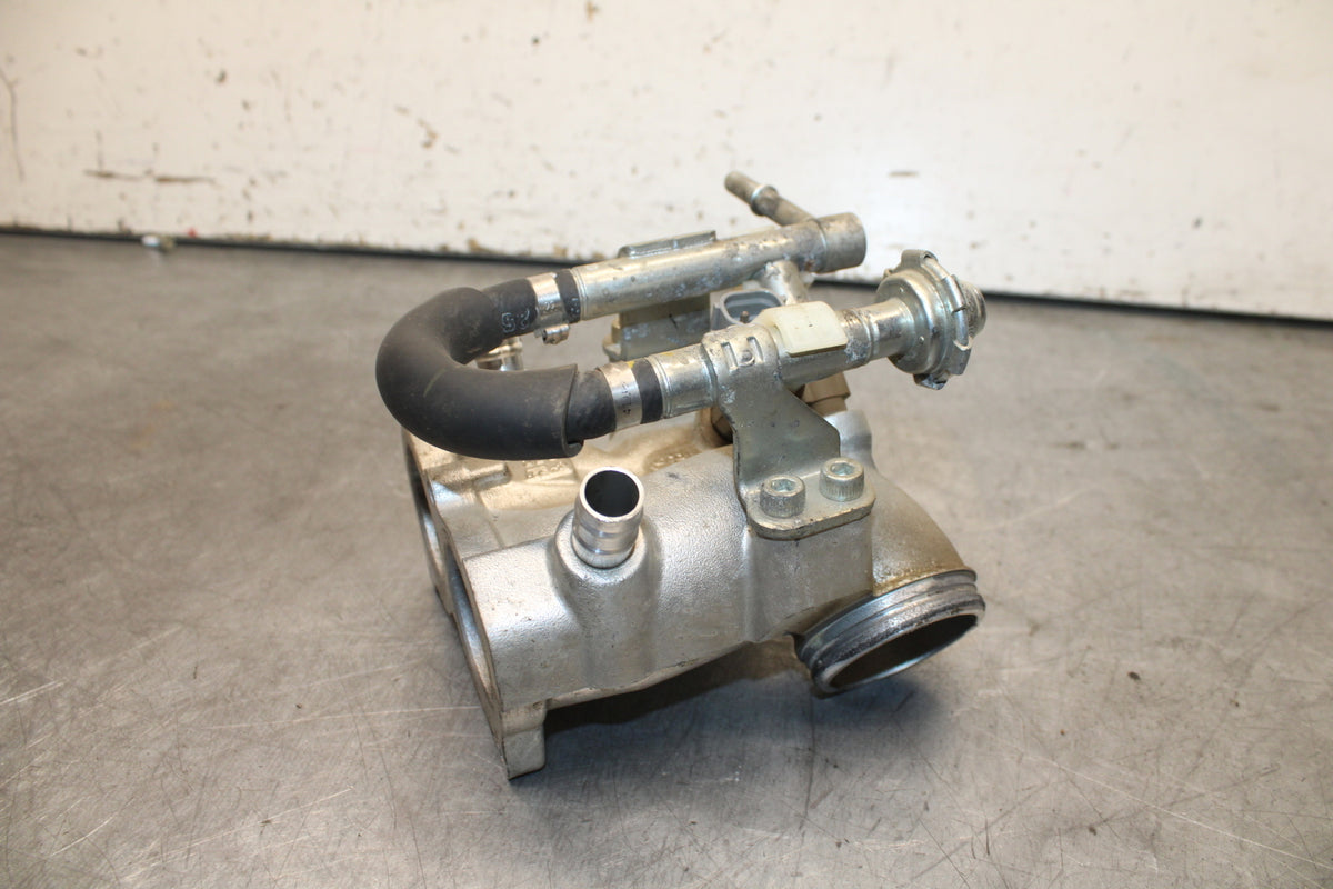 14-15 YAMAHA V STAR 1300 XVS1300CT TOURER AIR INTAKE MANIFOLD BB722