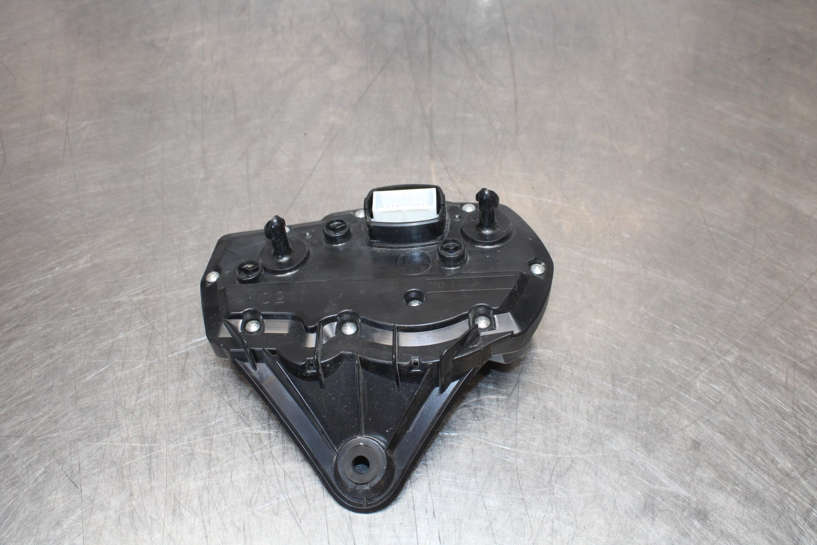 06-07 SUZUKI GSXR 600 SPEEDO TACH GAUGES CLUSTER SPEEDOMETER TACHOMETER BB170