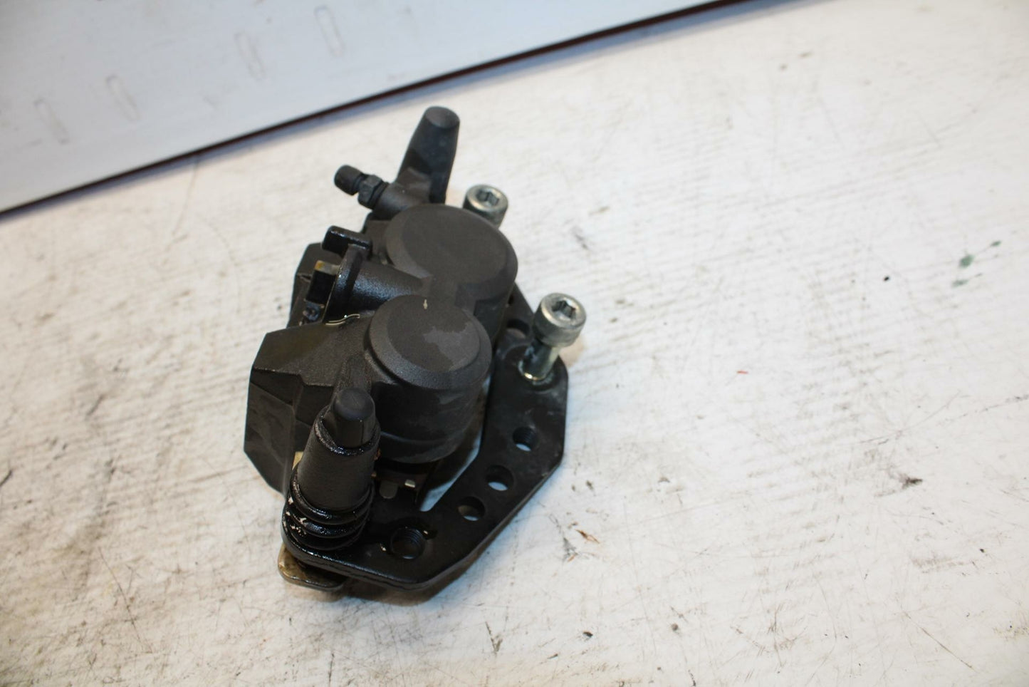 90-07 KAWASAKI ZZR 250  FRONT BRAKE CALIPER BB298