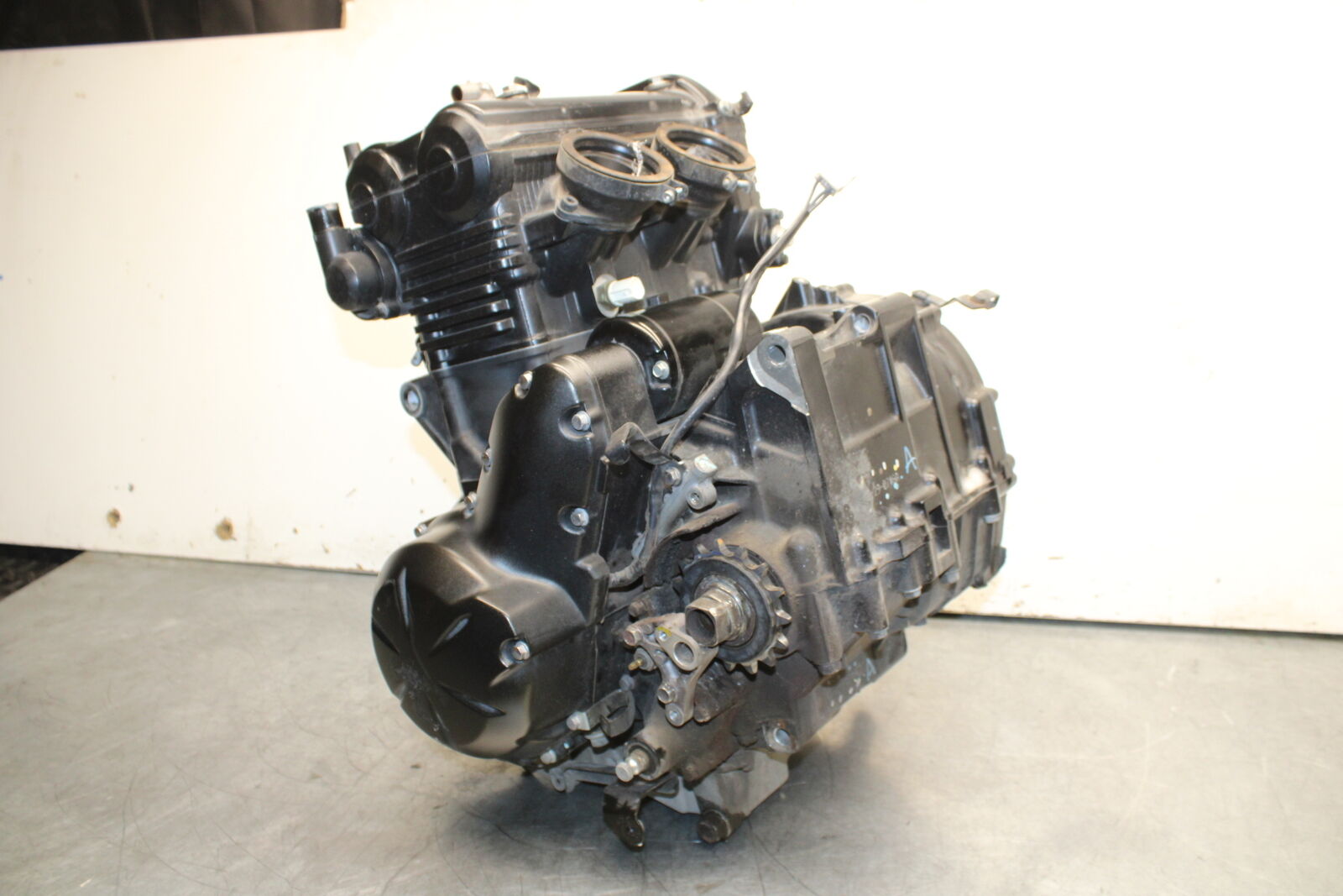 12-17 KAWASAKI ER-6N Z650 ENGINE MOTOR BB709