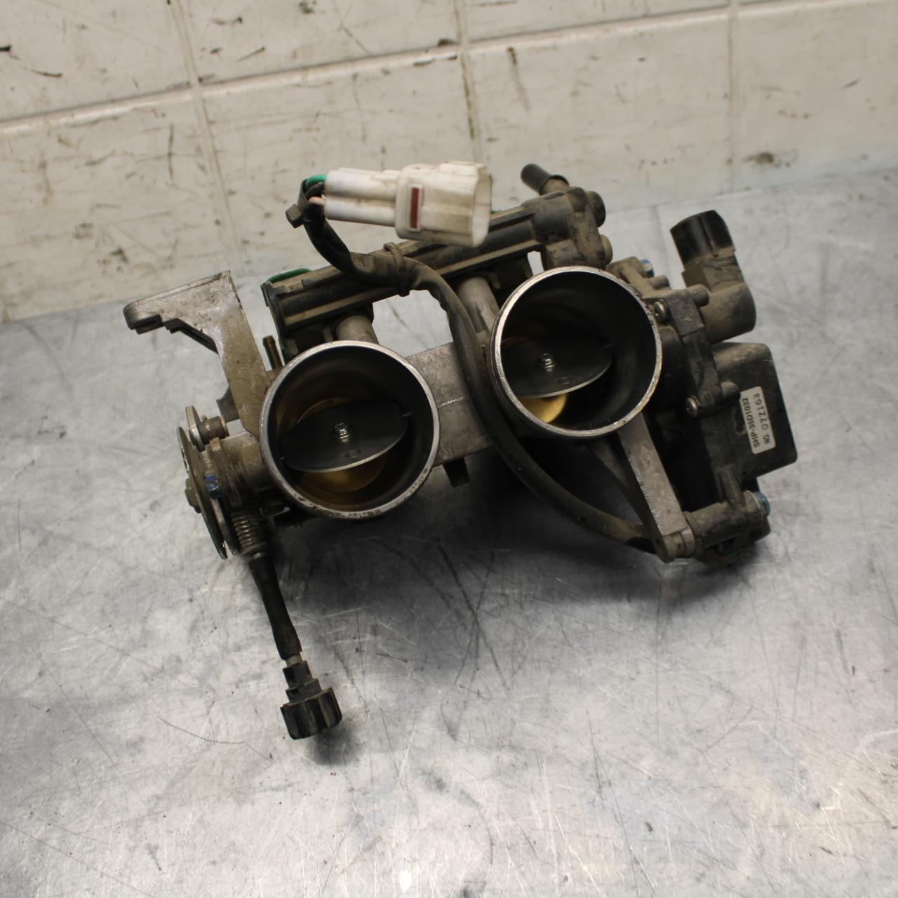 17 KAWASAKI VERSYS_X 300 MAIN FUEL INJECTORS / THROTTLE BODIES BB504