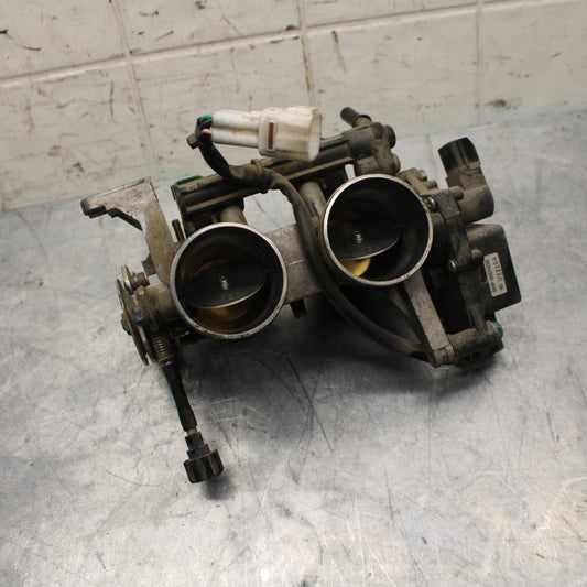 17 KAWASAKI VERSYS_X 300 MAIN FUEL INJECTORS / THROTTLE BODIES BB504