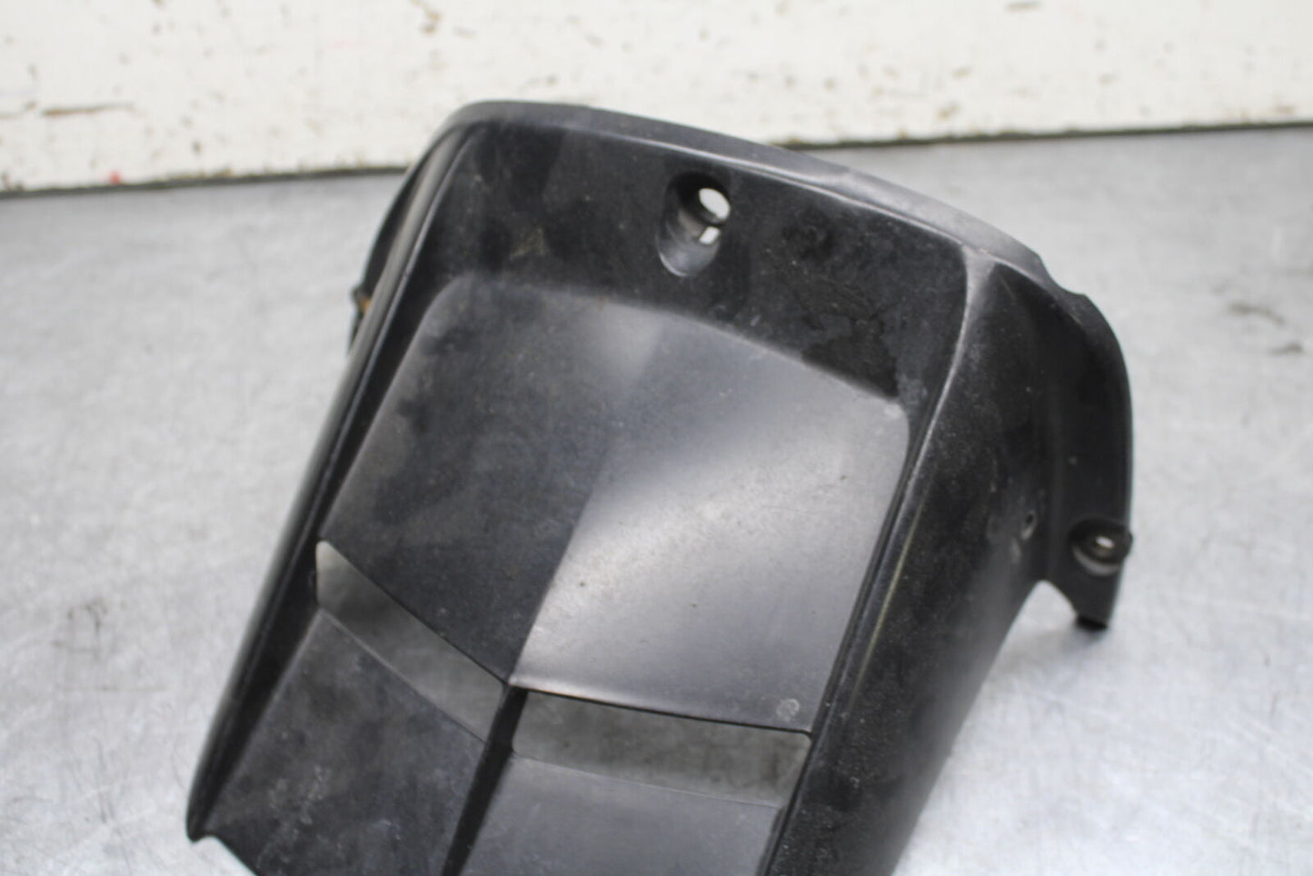 06 YAMAHA YZF R6 REAR BACK WHEEL TIRE HUGGER FENDER BB716