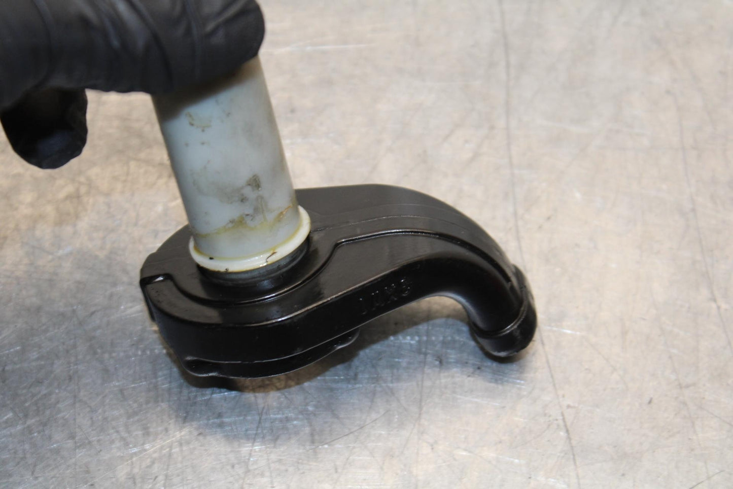 2000 Kawasaki Ninja ZX9R ZX900F RIGHT THROTTLE GRIP BB70