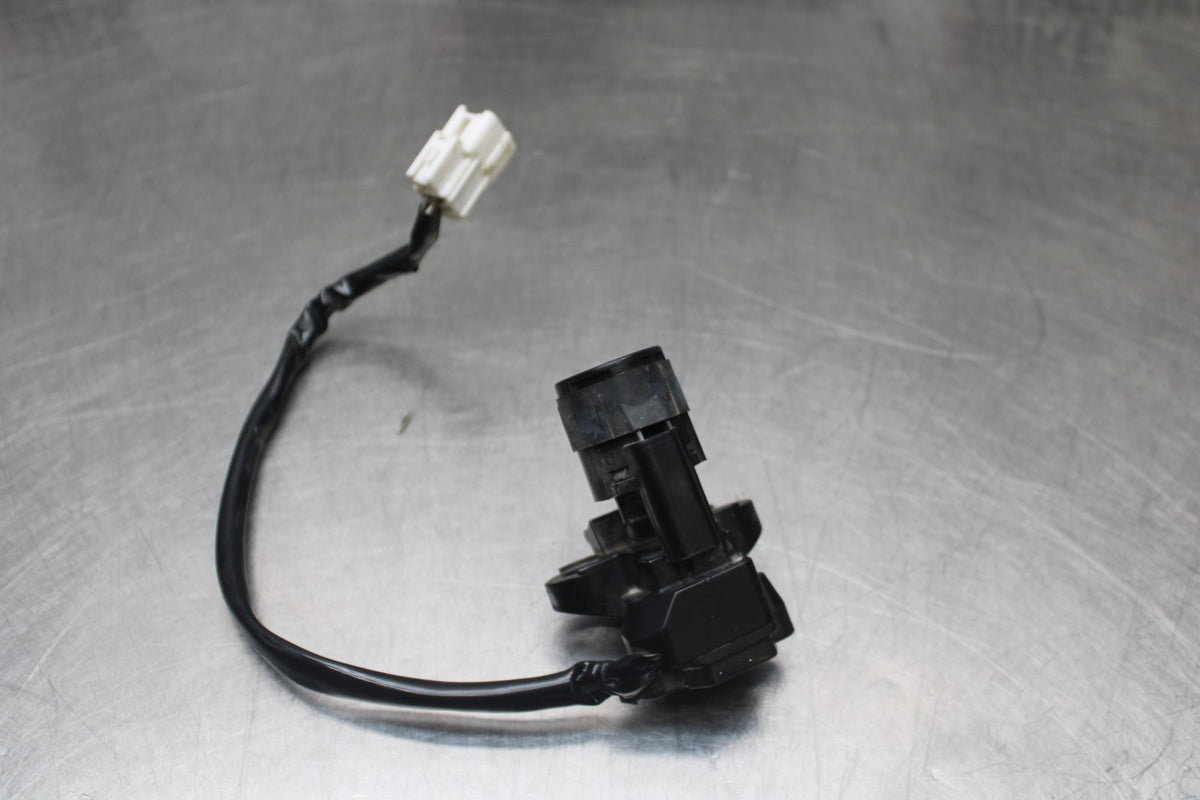 18-26 KAWASAKI Z400 IGNITION LOCK NO KEY BB852