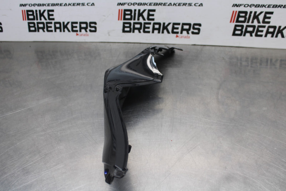 13-18 KAWASAKI NINJA ZX6R RIGHT REAR BACK TAIL FAIRING COWL SHROUD BB735