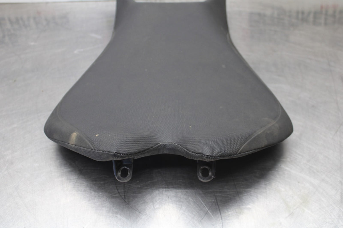 24 APRILIA TUONO V4 1100 FACTORY ABS FRONT DRIVERS SEAT PAD SADDLE PILLION BB887