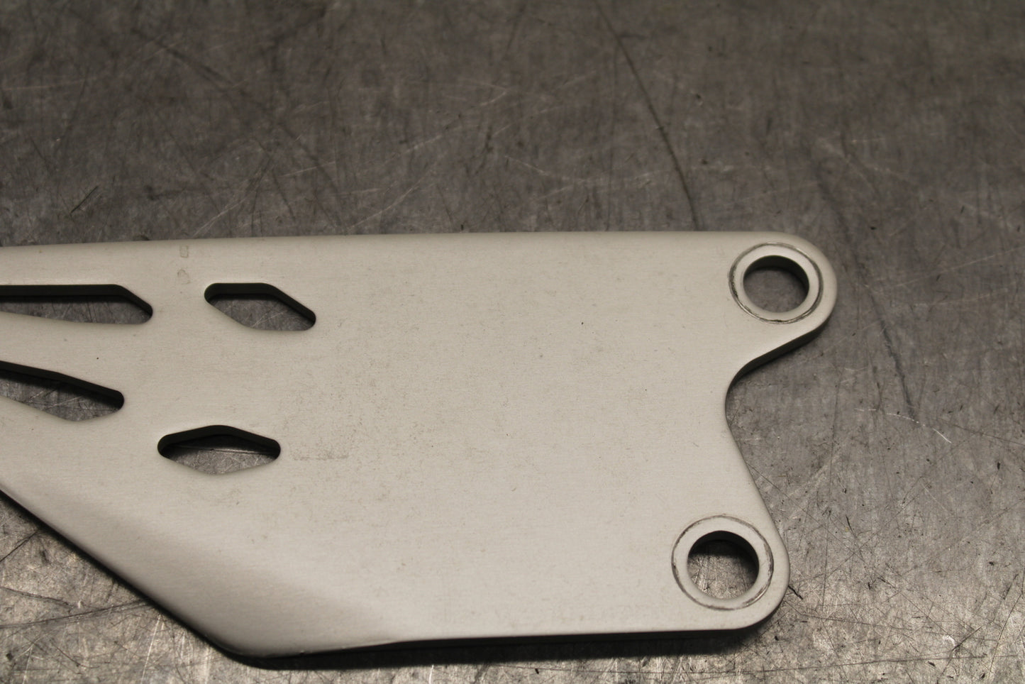 19-23 KAWASAKI NINJA ZX6R RIGHT REARSET REAR SET HEEL GUARD COVER  BB749