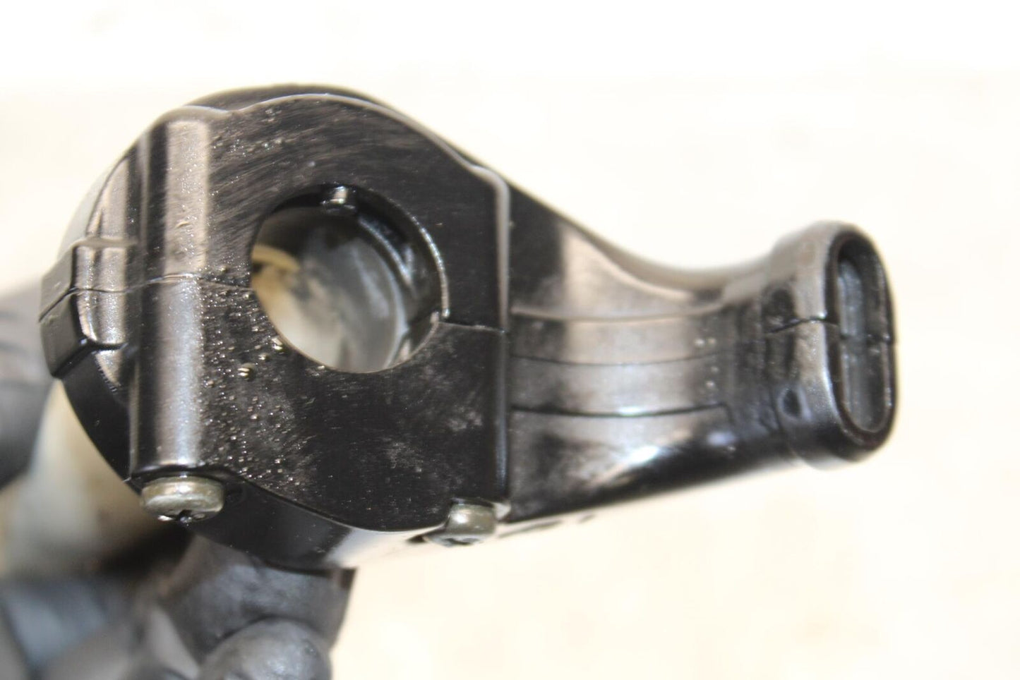 2000 Kawasaki Ninja ZX9R ZX900F RIGHT THROTTLE GRIP BB70