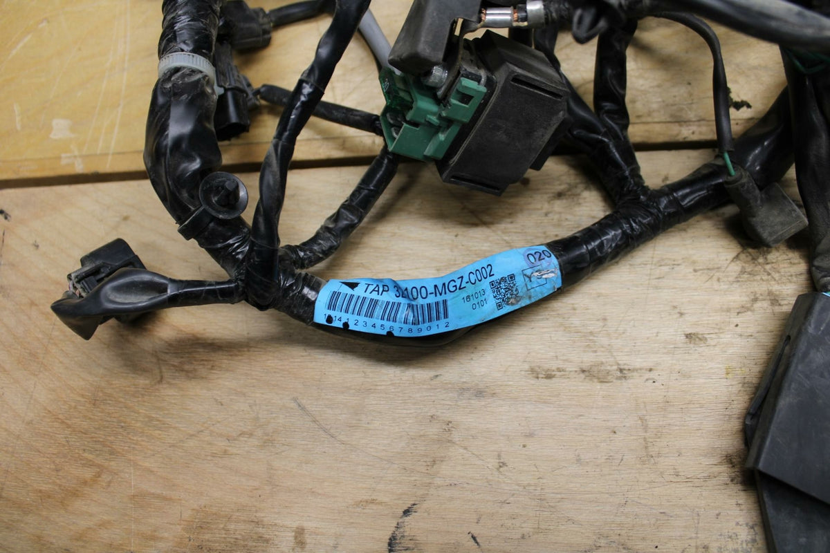 13-15 HONDA CBR500R MAIN  WIRING HARNESS MOTOR WIRE LOOM 32100-MGZ-A00 BB315