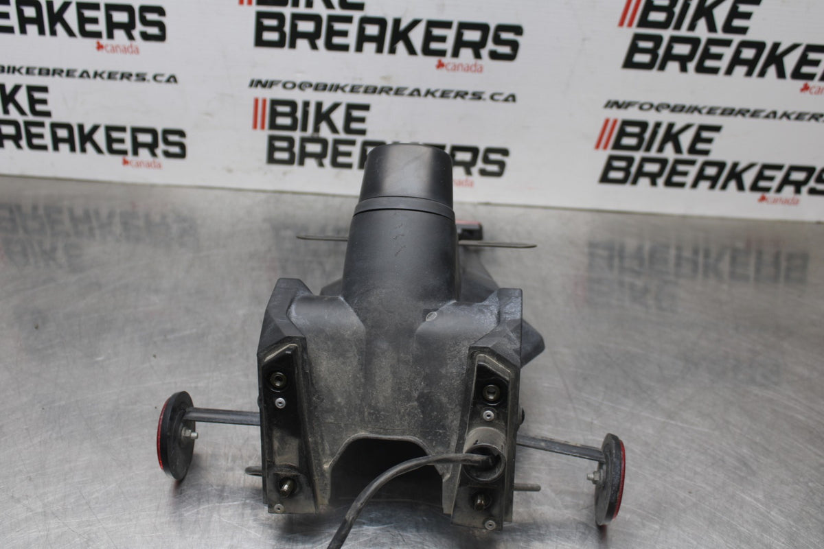 06 KAWASAKI NINJA 650 EX650 REAR BACK FENDER MUD GUARD BB823