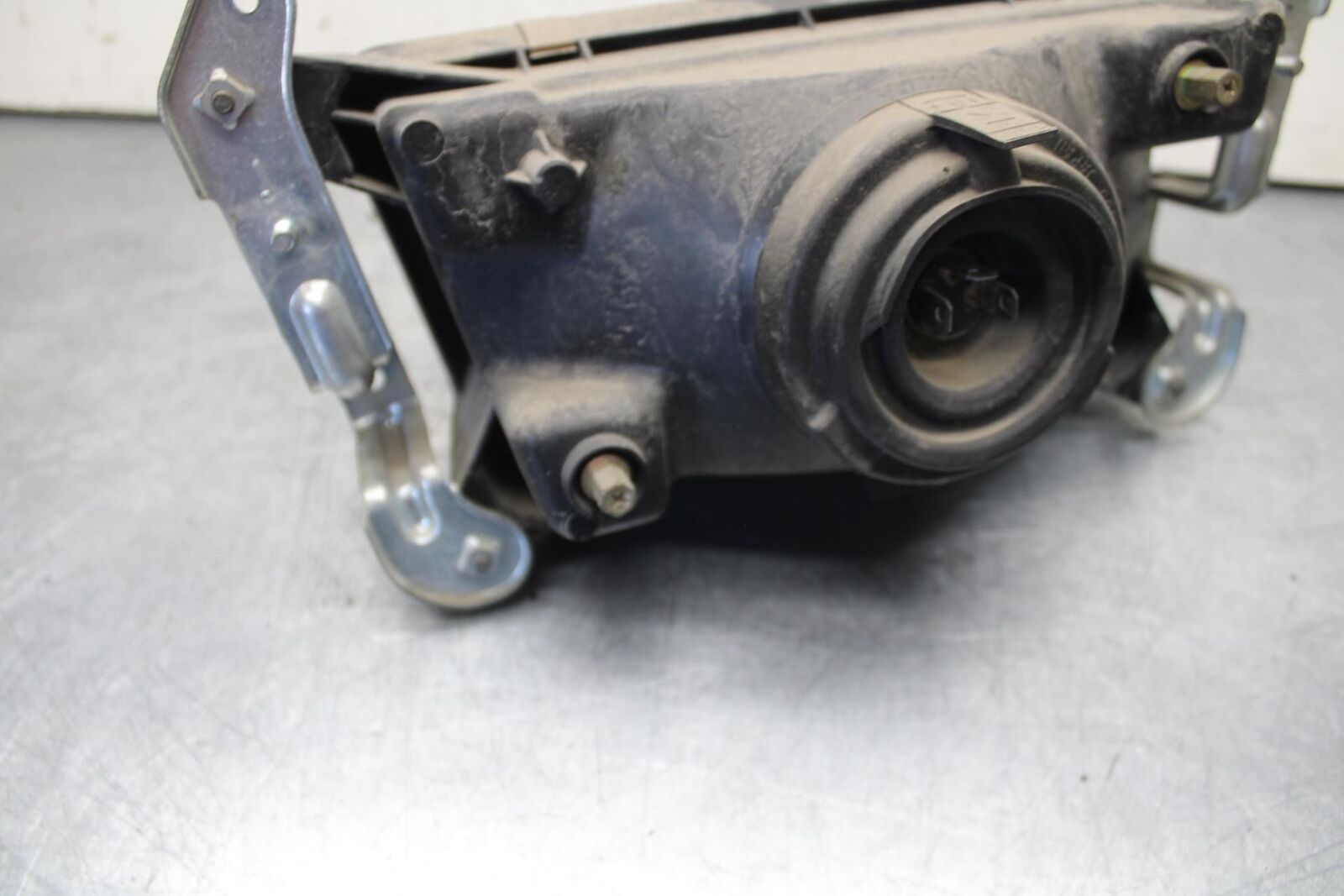 1995 Suzuki RF600R FRONT HEADLIGHT HEAD LIGHT LAMP BB615