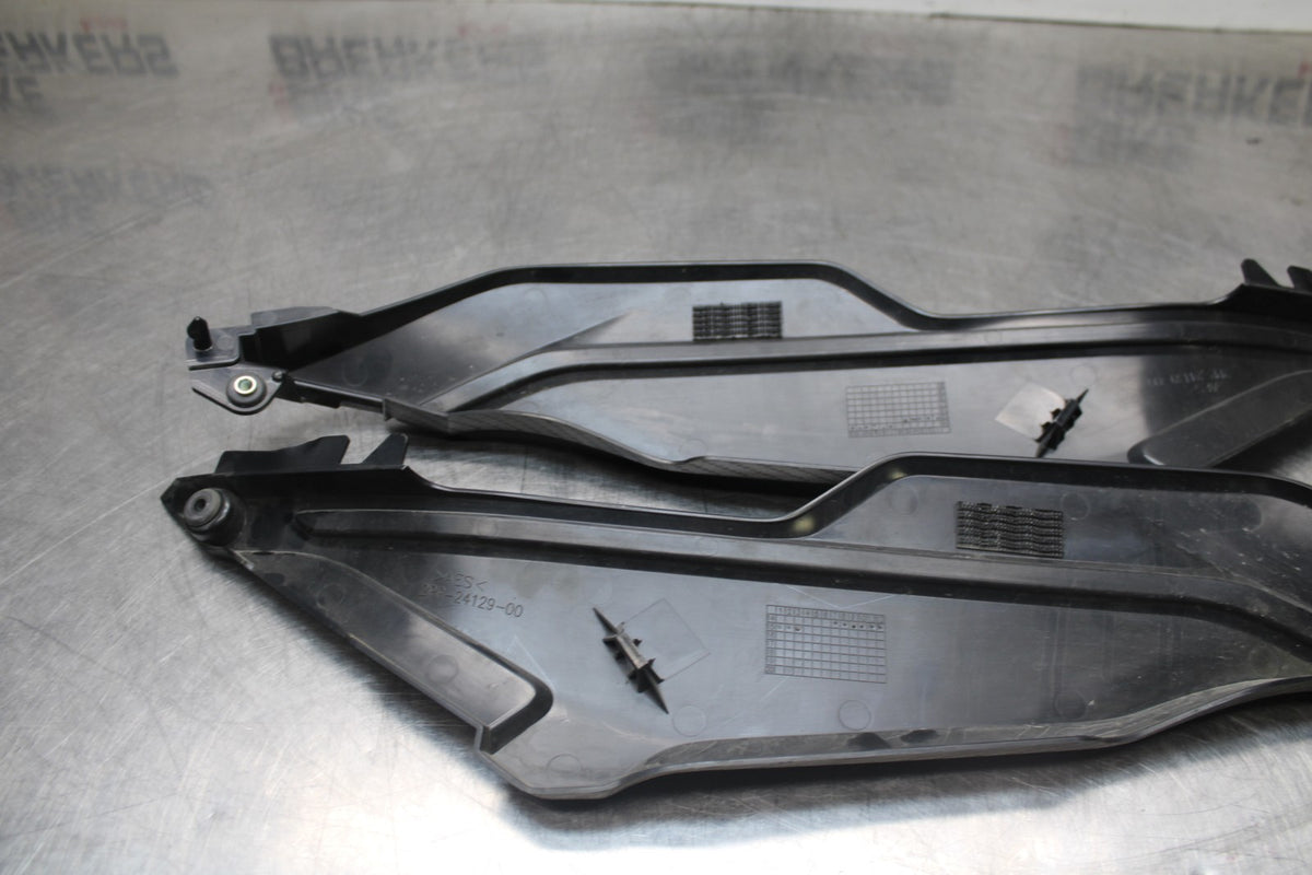 15-17 YAMAHA FJ09 RIGHT LEFT GAS FUEL TANK PANELS COVERS TRIM SET COWLS  BB906