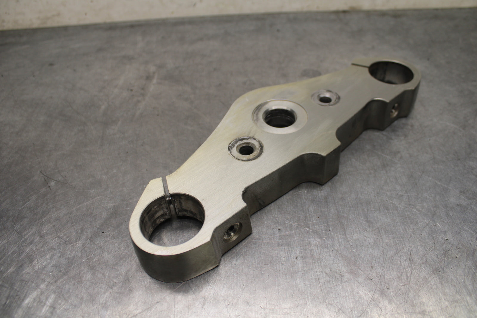 05-08 KAWASAKI VULCAN 1500 VN1500N CLASSIC FORKS UPPER TRIPLE TREE CLAMP BB133