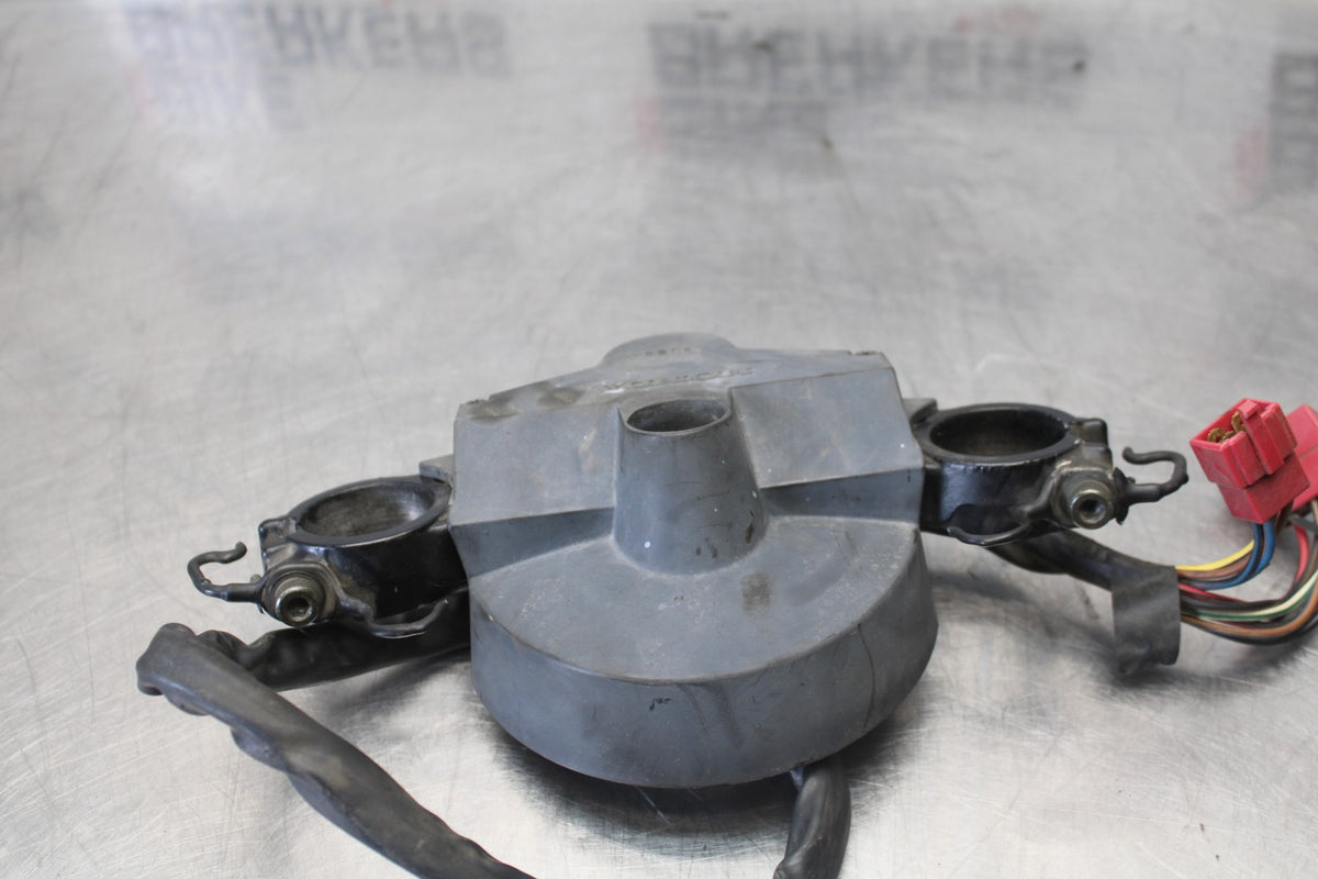 84 HONDA INTERCEPTOR 1000 VF1000F FORKS UPPER TRIPLE TREE CLAMP BB878