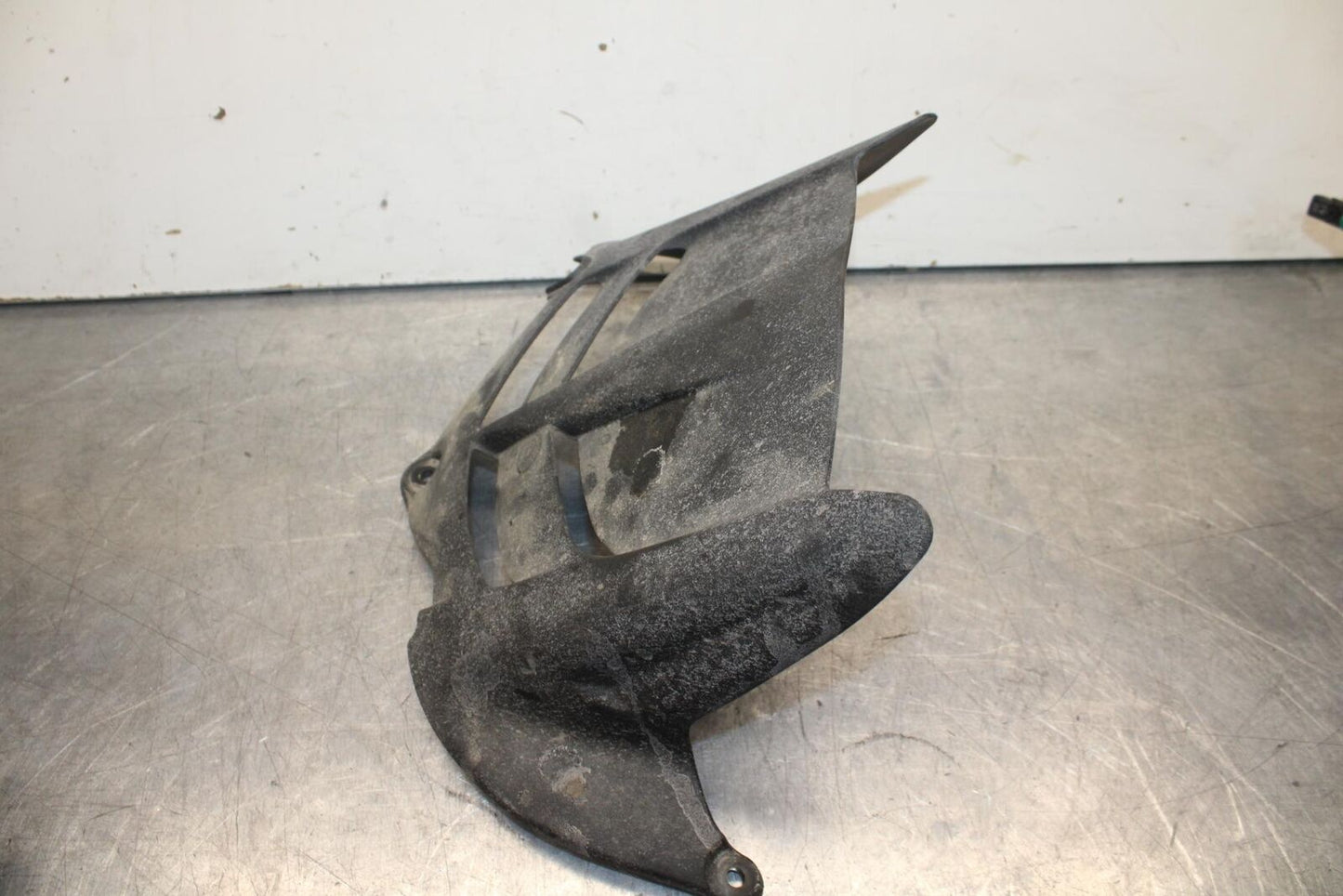 23 KAWASAKI NINJA ZX6R 636 REAR BACK WHEEL TIRE HUGGER FENDER BB609