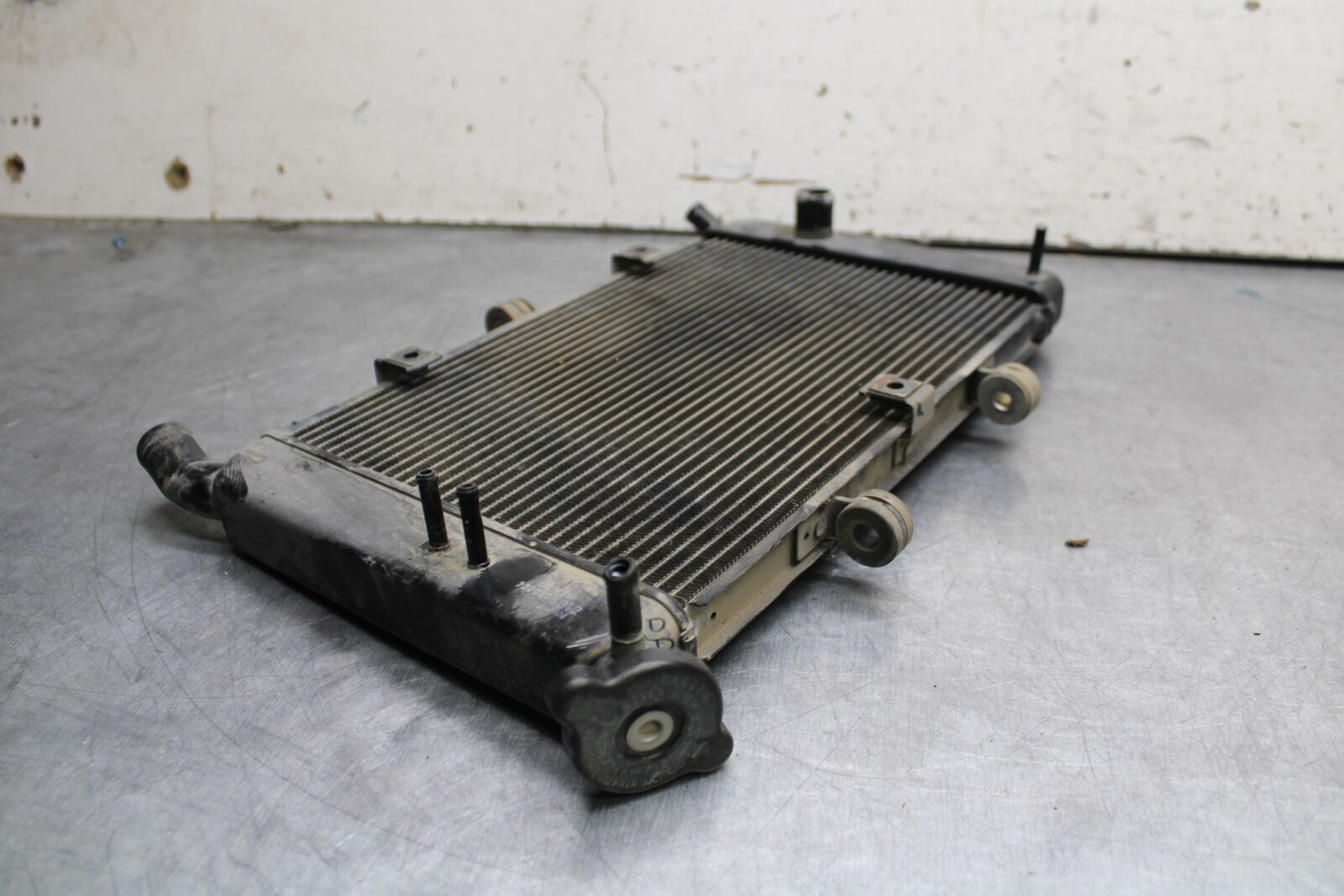 09-15 YAMAHA FZ6R ENGINE RADIATOR MOTOR COOLER RADIATER 20S-12461-01-00  BB686