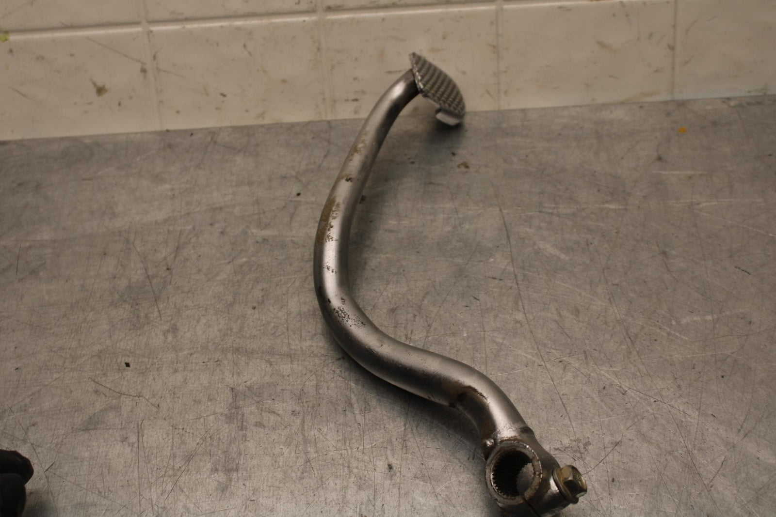 1977 Honda CB550K --- RIGHT REARSET BRAKE FOOT PEDAL 46500-404-670 BB592