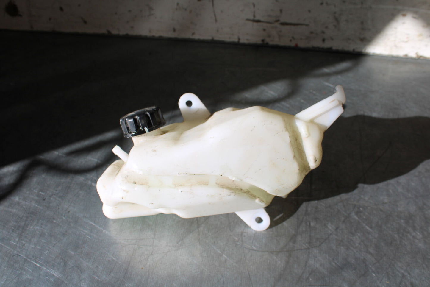 19-22 KAWASAKI Z400 COOLANT WATER TANK RESERVOIR BOTTLE BB708