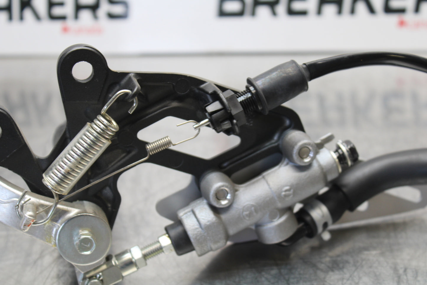 23-24 KAWASAKI NINJA ZX14R NERW!! RIGHT REARSET REAR SET DRIVER FOOT PEG BB153