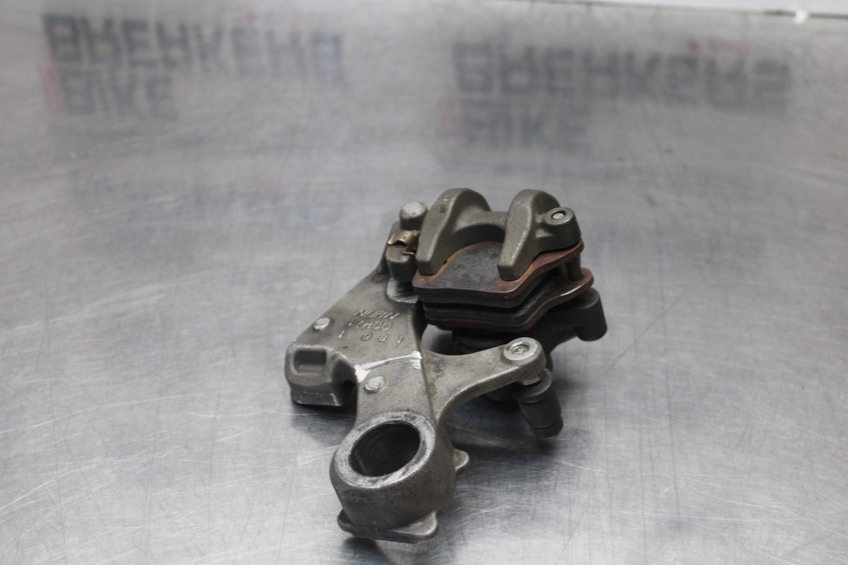 09 SUZUKI GSXR1000 REAR BACK BRAKE CALIPER W MOUNT BRACKET BB777