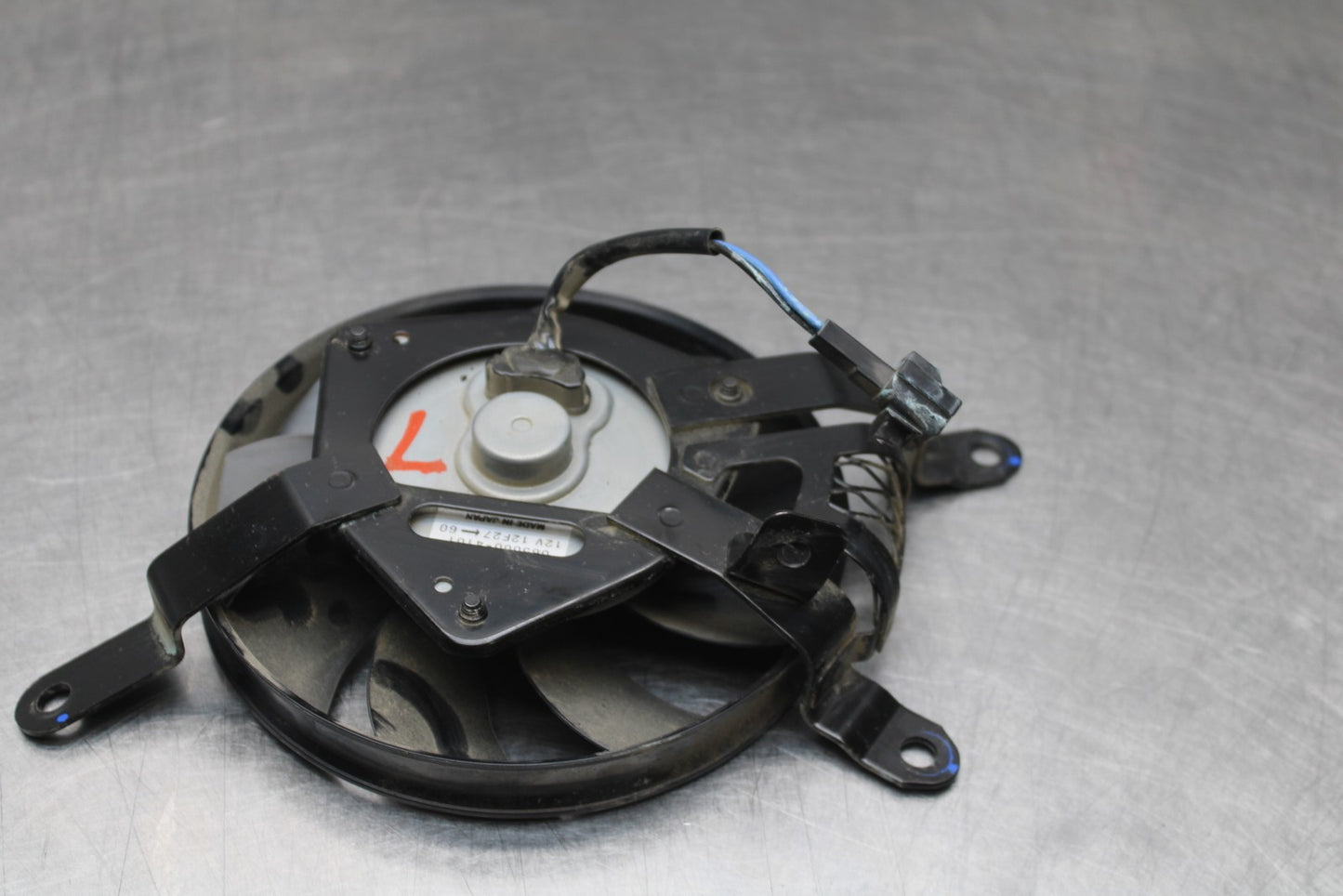 24-25 SUZUKI GSXR1000 LEFT ENGINE RADIATOR COOLING FAN MOTOR BB767