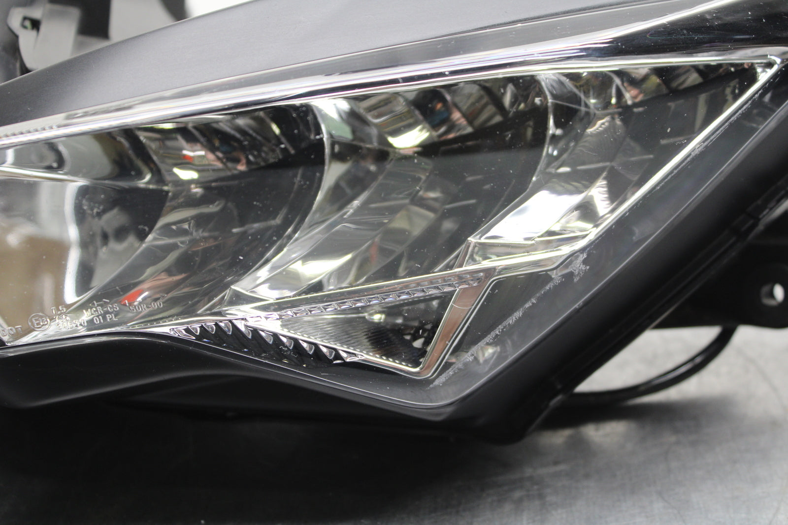 19-23 KAWASAKI NINJA ZX6R FRONT HEADLIGHT HEAD LIGHT LAMP BB749