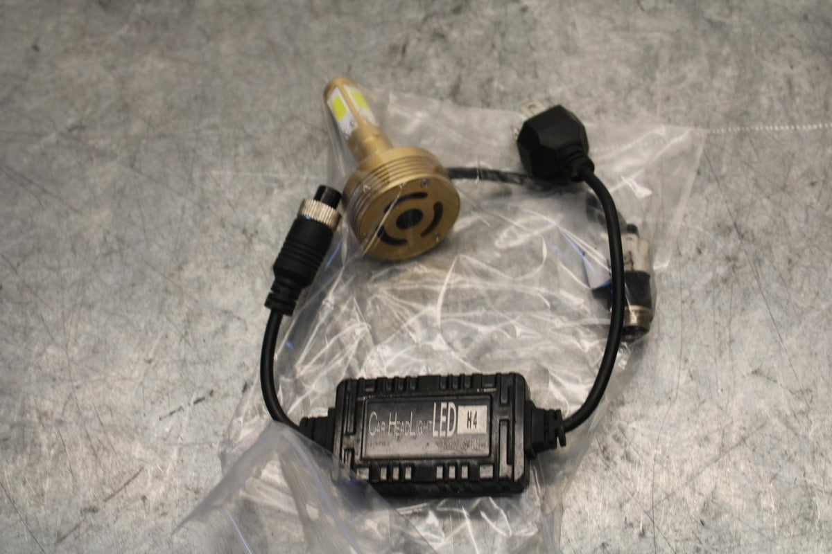 2015 Yamaha FZ09 AFTERMARKET LED HEADLIGHT BULB BB54