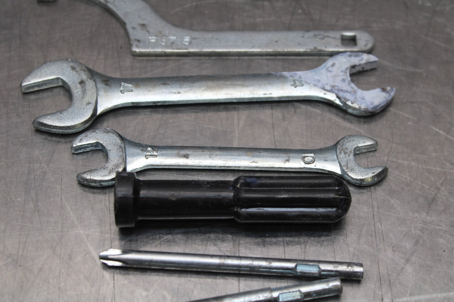 09-10 KAWASAKI ER-6N STOCK TOOLS OEM TOOL BAG KIT SET BB205